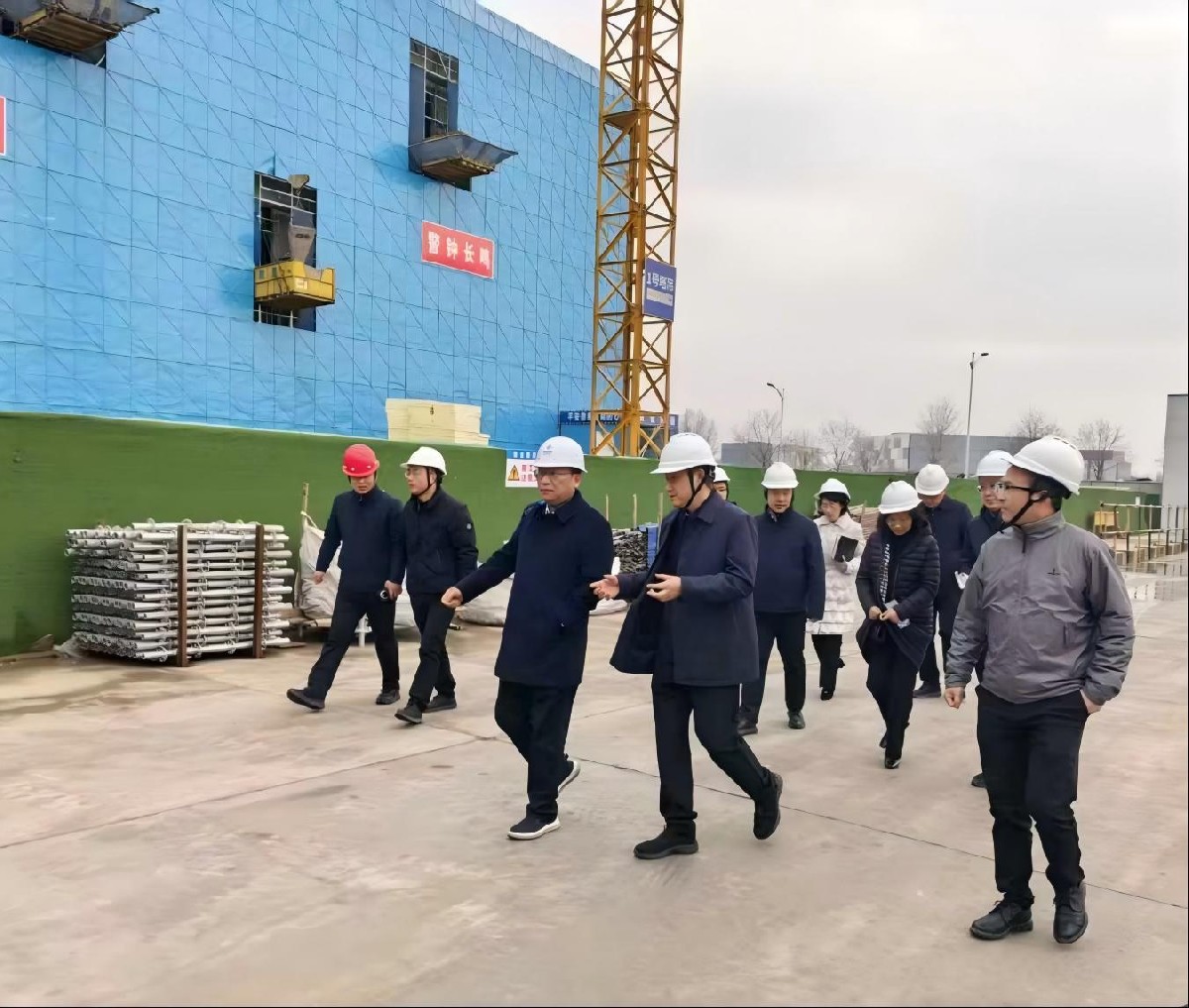 淮安工業(yè)園區(qū)黨工委書記崔步銀調(diào)研公司在建項目